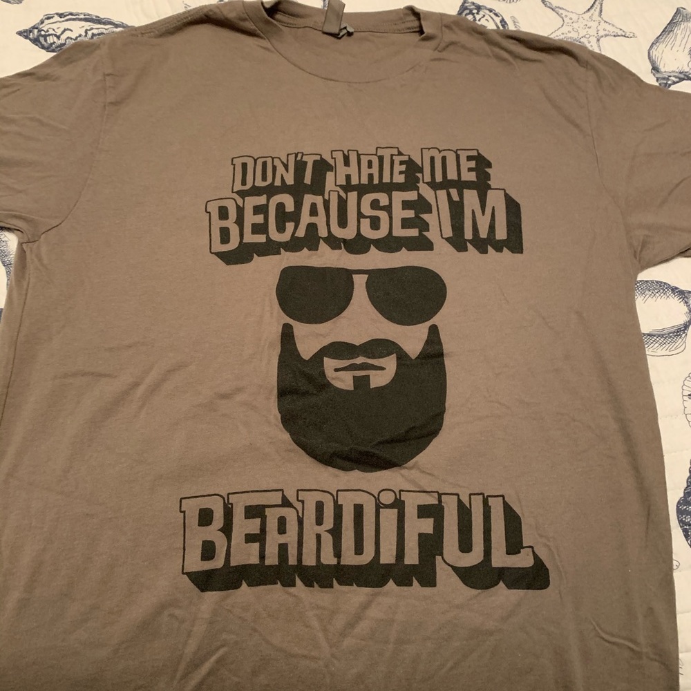 NWOT Beard graphic T-shirt